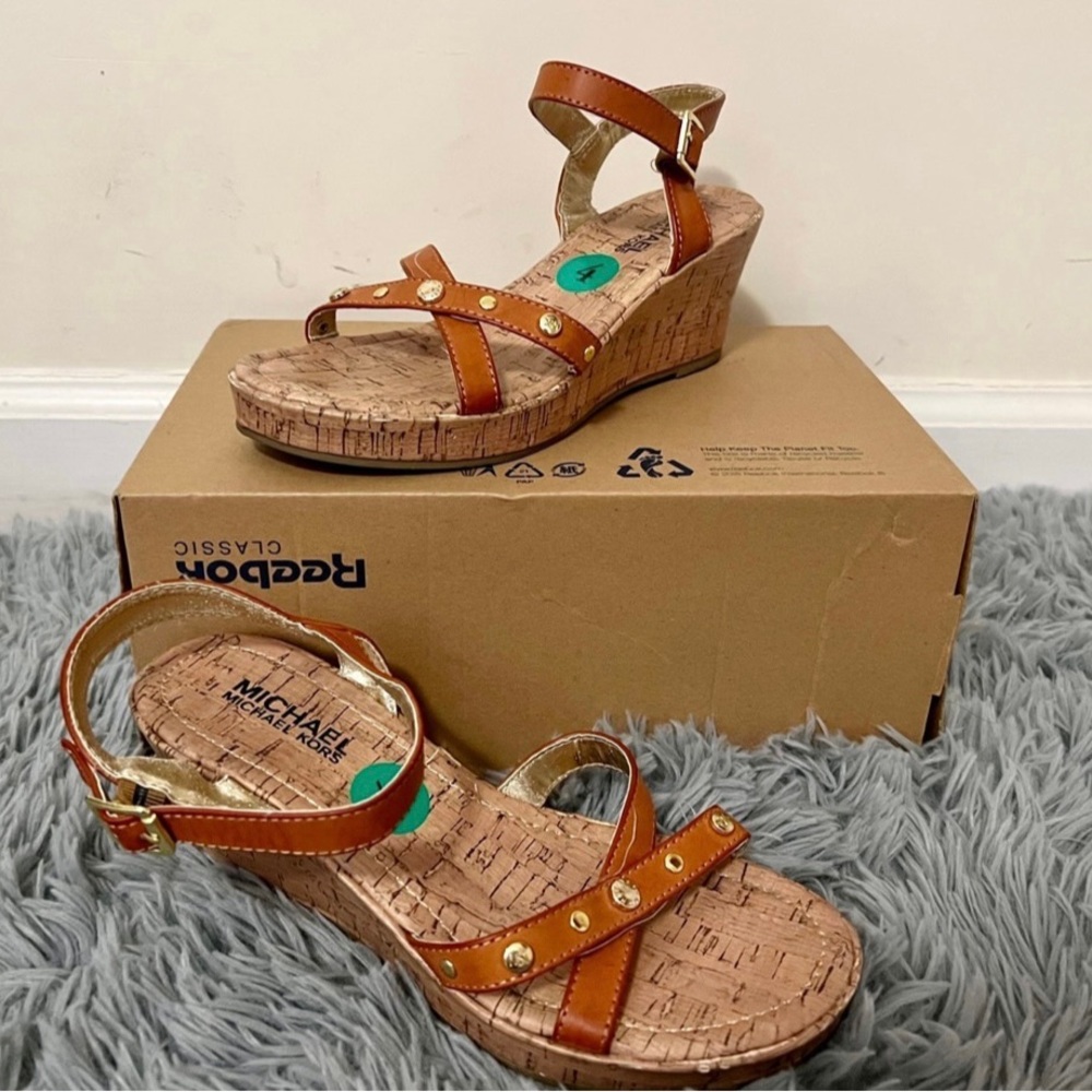 Michael Kors Summer Sandal wedges - Size 4